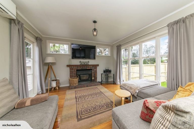 Photo of property in 163 Atkinson Road, Titirangi, Auckland, 0604