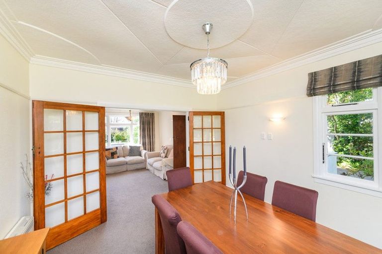Photo of property in 15 Elmira Avenue, Hokowhitu, Palmerston North, 4410