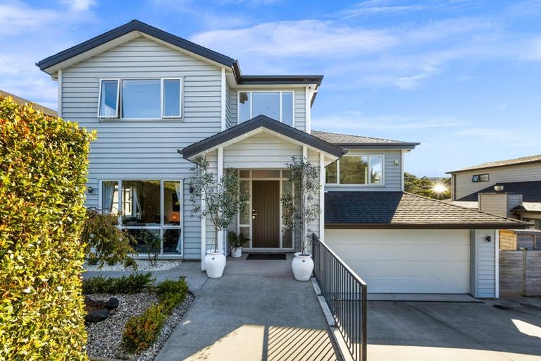 Photo of property in 9 Taraire Place, Orewa, 0931