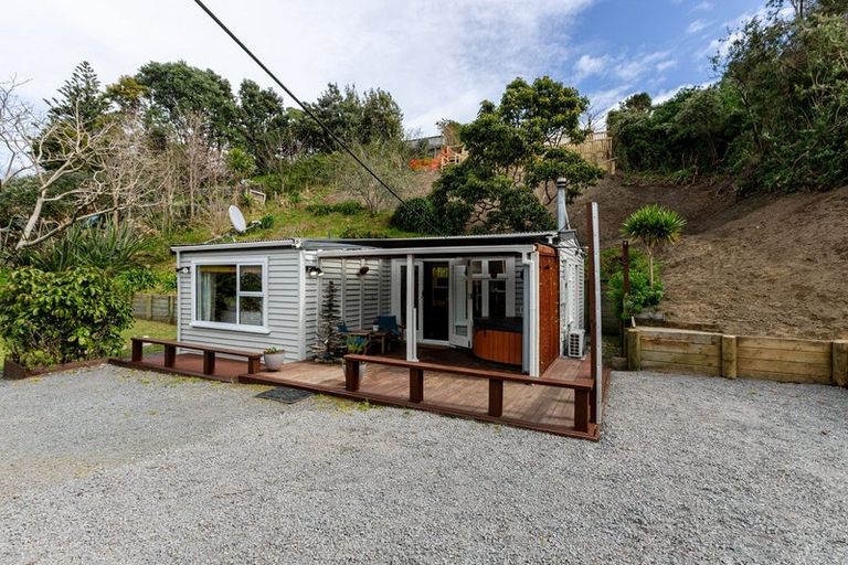 Photo of property in 97 Renown Road, Raumati South, Paraparaumu, 5032