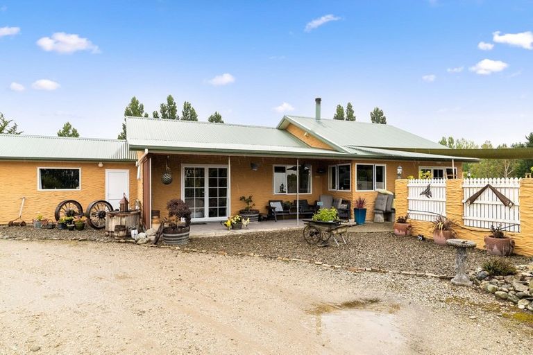 Photo of property in 123 Letts Gully Road, Alexandra, 9393