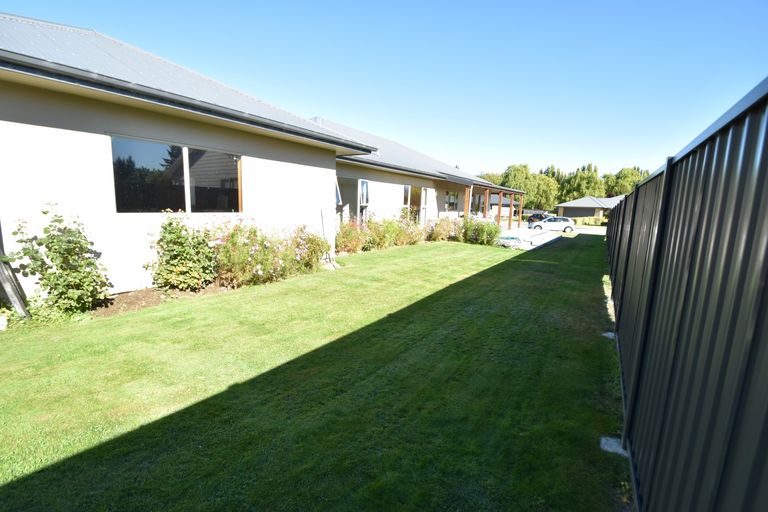 Photo of property in 17 Pinot Noir Court, Omarama, 9412