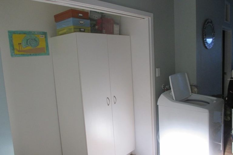 Photo of property in 46a Farquhar Road, Glendene, Auckland, 0602