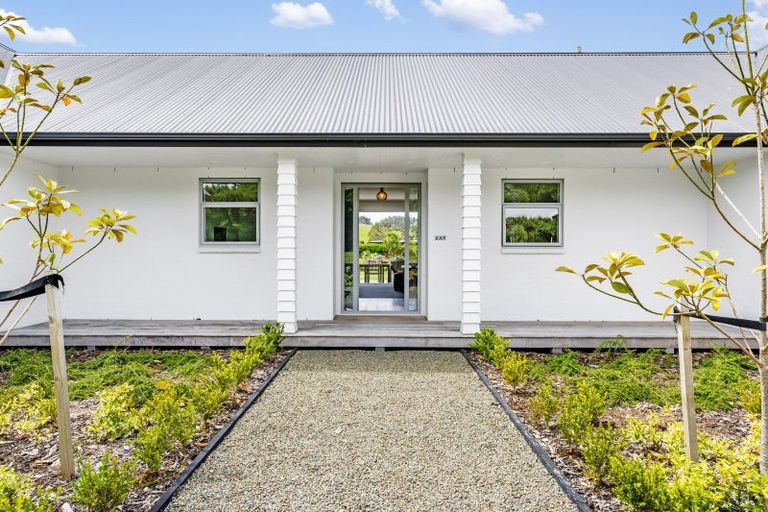 Photo of property in 245 Muriwai Valley Road, Muriwai, Waimauku, 0881