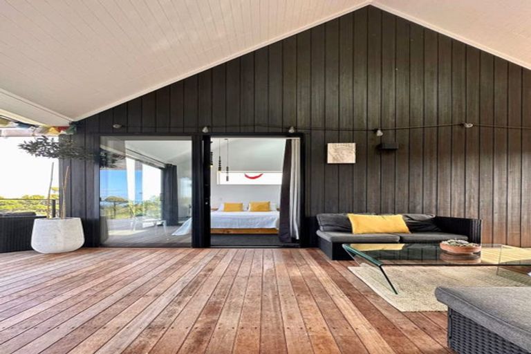 Photo of property in 1 Sea Coast Road, Mangawhai Heads, Mangawhai, 0505
