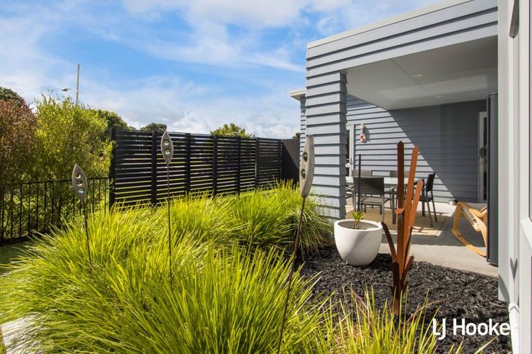 Photo of property in 8a Reo Crescent, Waihi Beach, 3611