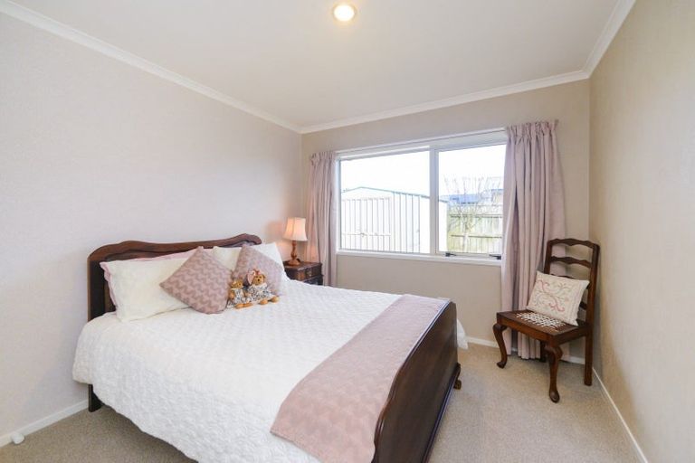 Photo of property in 44 Phillips Street, Sanson, 4817