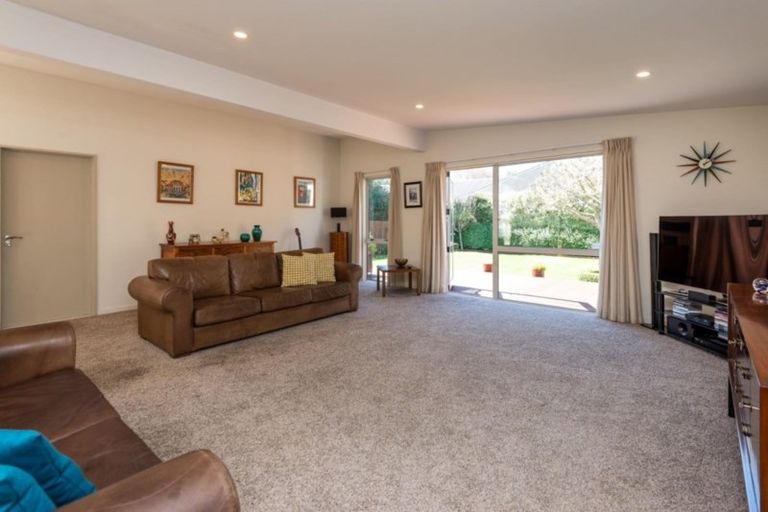 Photo of property in 90 Westholme Street, Strowan, Christchurch, 8052