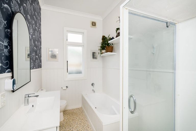 Photo of property in 23 Frederick Street, Terrace End, Palmerston North, 4410