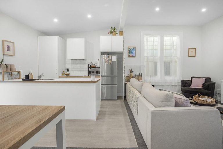 Photo of property in 16 Herald Street, Berhampore, Wellington, 6023