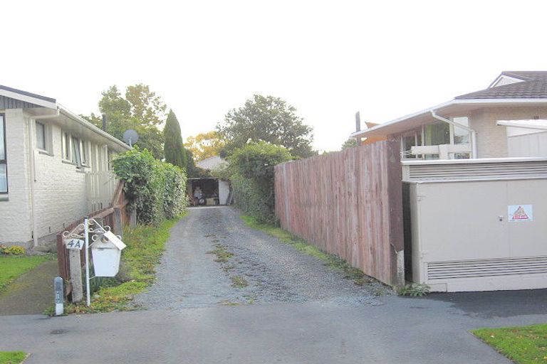 Photo of property in 4a Glenavon Place, Ilam, Christchurch, 8041