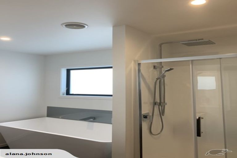 Photo of property in 111 Riverstone Drive, Riverstone Terraces, Upper Hutt, 5018