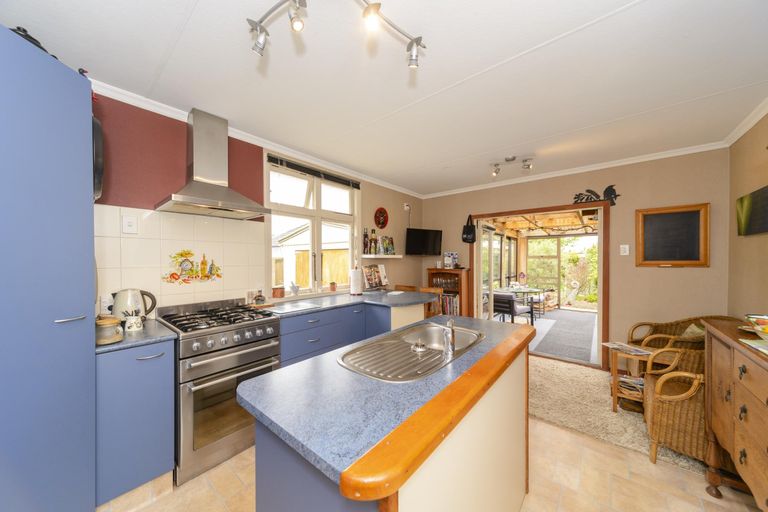 Photo of property in 730 Tremaine Avenue, Palmerston North, 4414