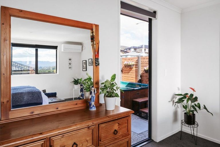 Photo of property in 1 Anglers Way, Omokoroa, 3114