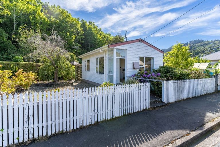 Photo of property in 18 Felix Street, North East Valley, Dunedin, 9010