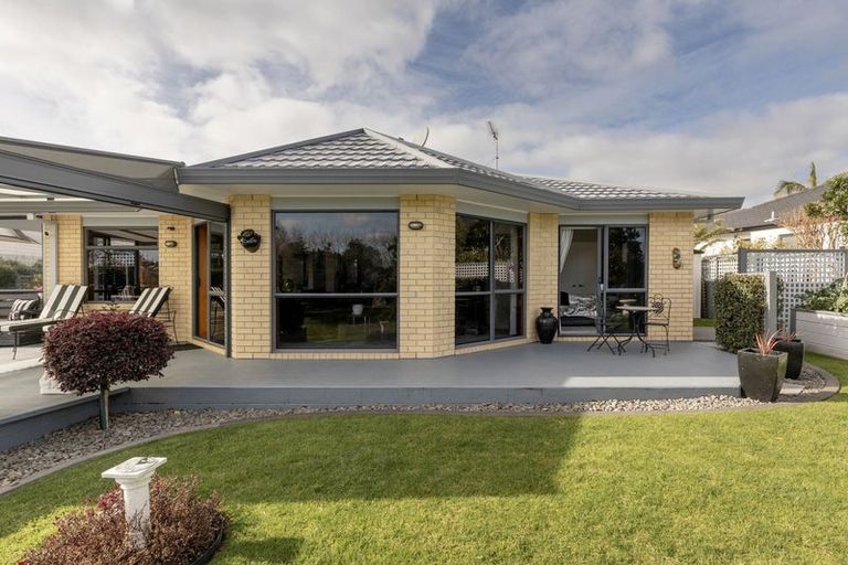 Photo of property in 9 Ashwood Grove, Omokoroa, 3114