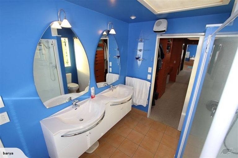 Photo of property in 152 Saint Andrews Road, Plimmerton, Porirua, 5026