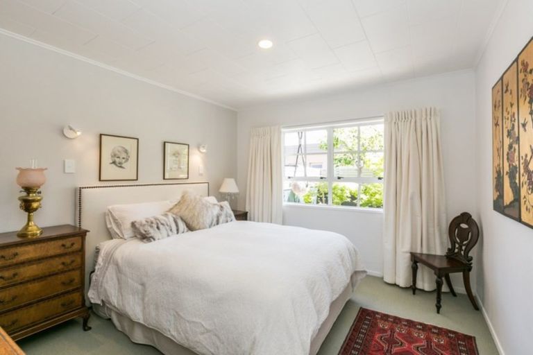 Photo of property in 8 Shortland Place, Havelock North, 4130