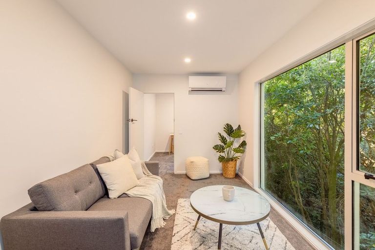 Photo of property in 119 Mount Pleasant Road, Mount Pleasant, Christchurch, 8081