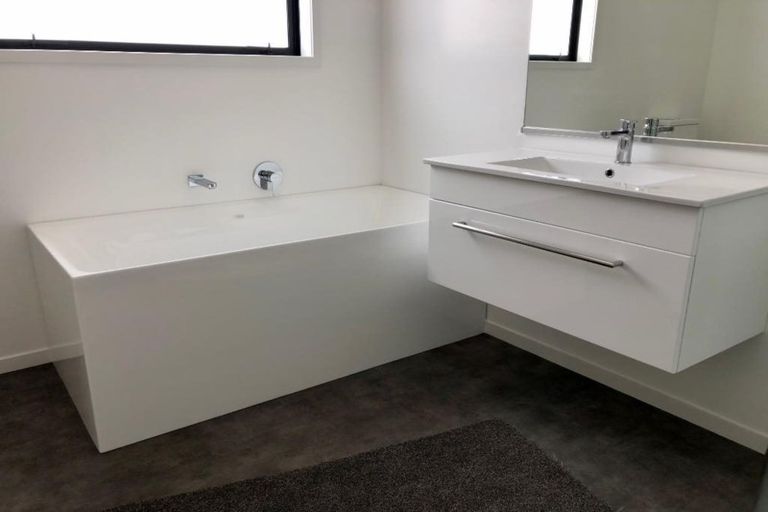 Photo of property in 10b Cove Road, Waipu, 0510