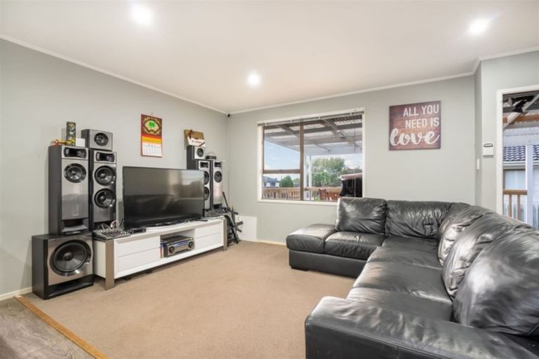 Photo of property in 6 Lema Place, Clover Park, Auckland, 2019