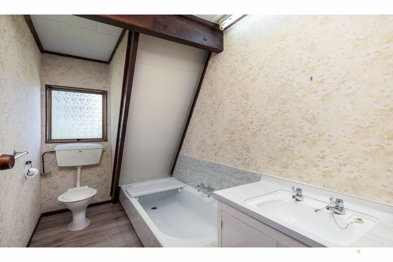 Photo of property in 7 Eaton Street, Waimate, 7924