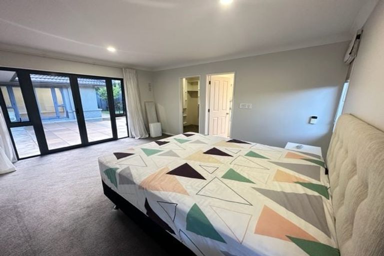 Photo of property in 14 Annalong Road, Dannemora, Auckland, 2016