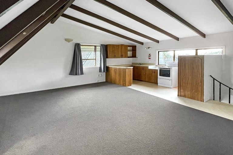 Photo of property in 44 Invergarry Road, Hilltop, Taupo, 3330