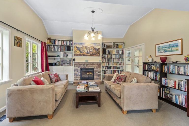 Photo of property in 68 Friend Street, Karori, Wellington, 6012