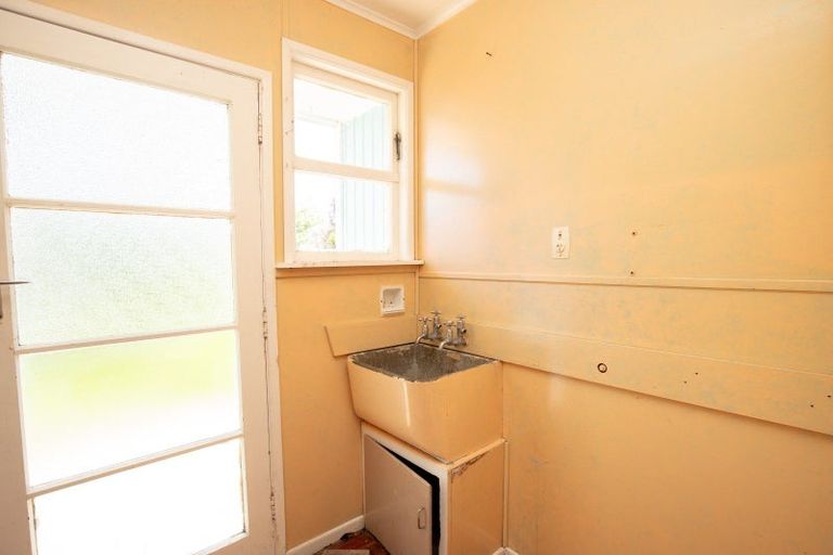 Photo of property in 17 Orchard East Road, Ngatea, 3503