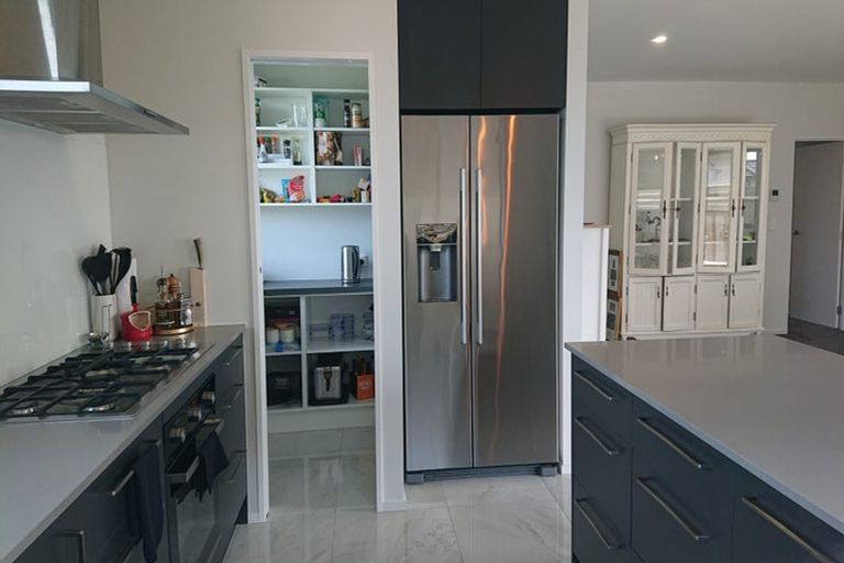 Photo of property in 6 Bryden Place, Halswell, Christchurch, 8025