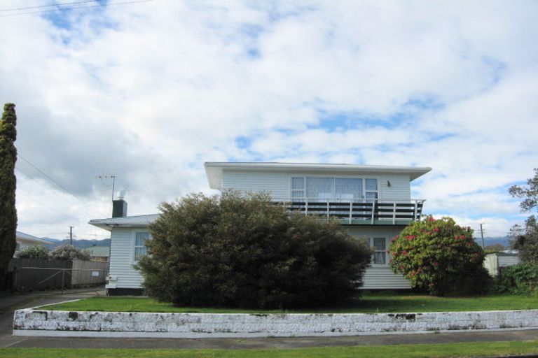 Photo of property in 4 Mersey Street, Levin, 5510