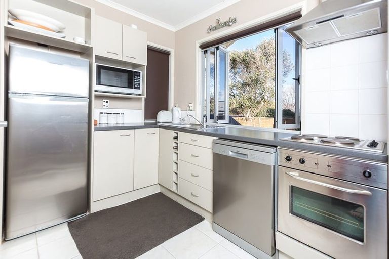 Photo of property in 298 Pukehina Parade, Pukehina, Te Puke, 3189