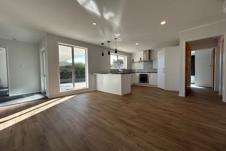 Photo of property in 2 Karaka Street, Inglewood, 4330