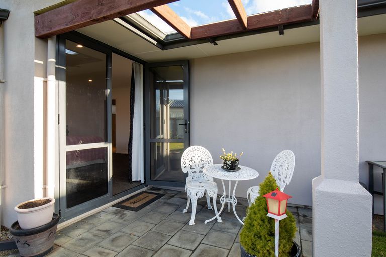 Photo of property in 10 Juniper Close, Alexandra, 9320