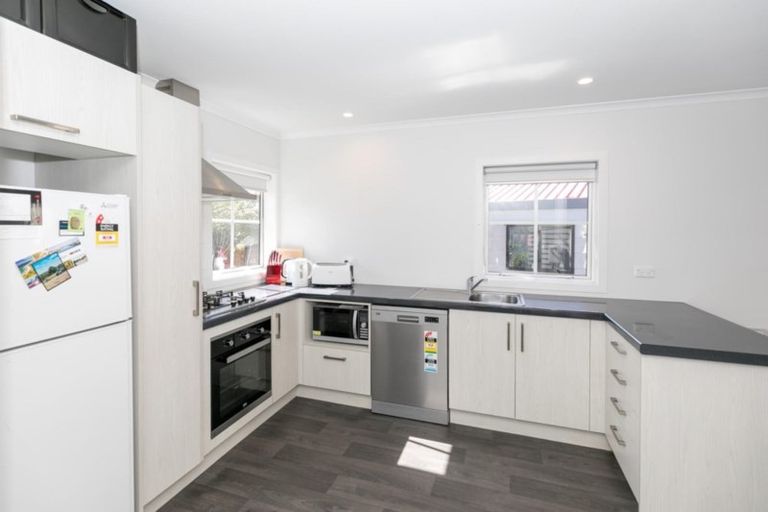 Photo of property in 9 Cameron Road, Hamilton East, Hamilton, 3216