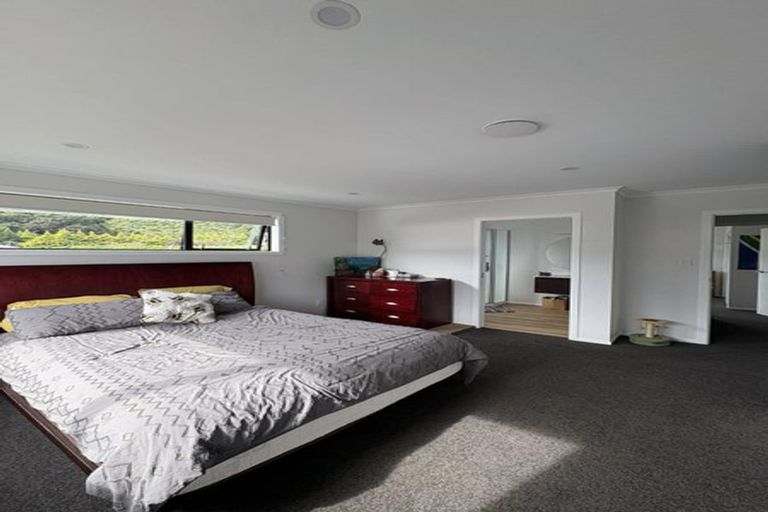Photo of property in 7 Desert Gold Lane, Wallaceville, Upper Hutt, 5018