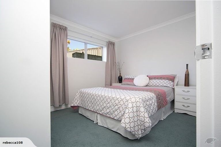 Photo of property in 10 Theodora Place, Mairangi Bay, Auckland, 0630