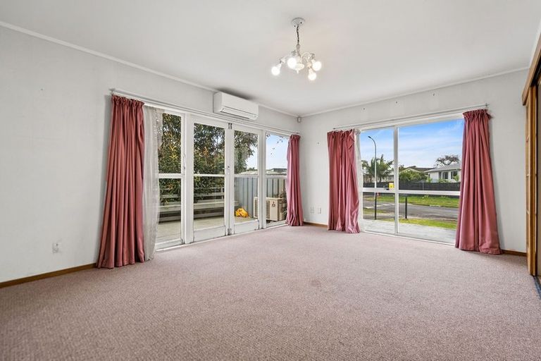 Photo of property in 25 Addington Avenue, Manurewa, Auckland, 2102