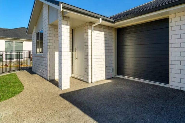 Photo of property in 1 Beth Lane, Katikati, 3129