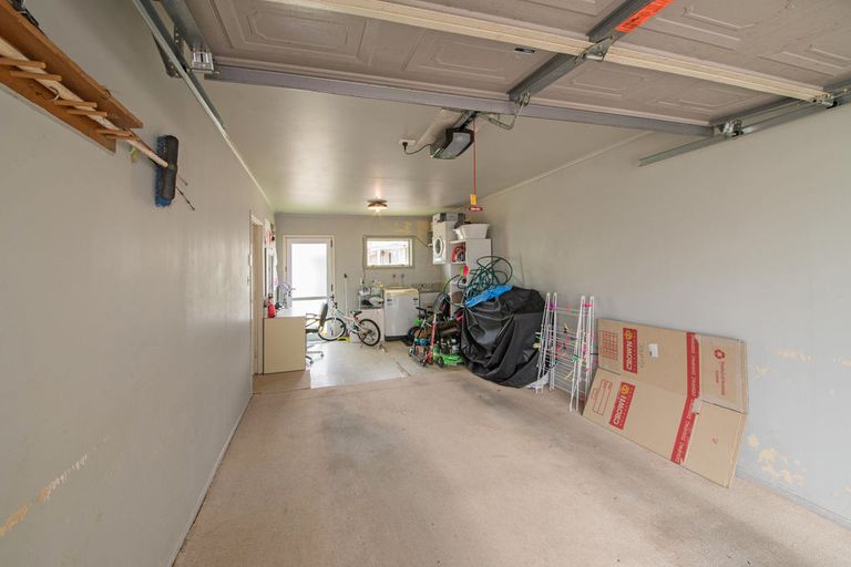 Photo of property in 1/27 Manse Road, Pahurehure, Papakura, 2113