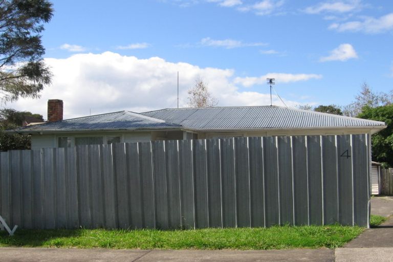 Photo of property in 4 Powell Place, Henderson, Auckland, 0610