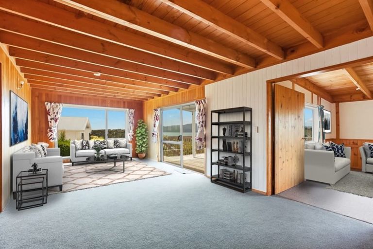 Photo of property in 43 Cable Bay Block Road, Cable Bay, 0420