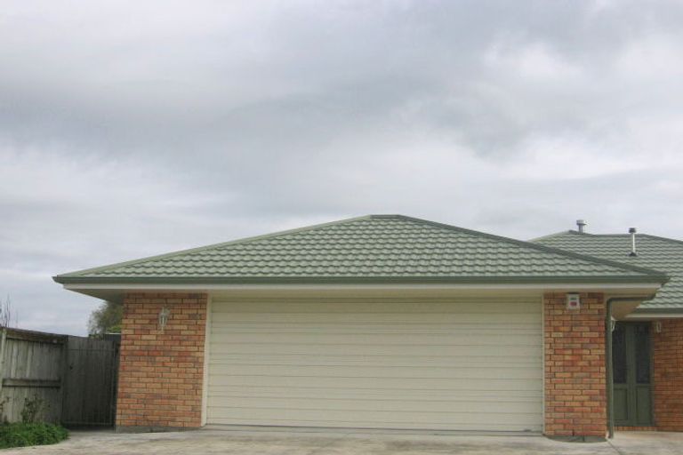Photo of property in 30 Strachan Way, Highbury, Palmerston North, 4412