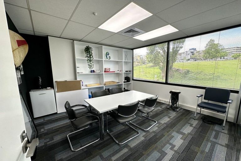 Photo of property in 2 Augustus Terrace, Parnell, Auckland, 1052