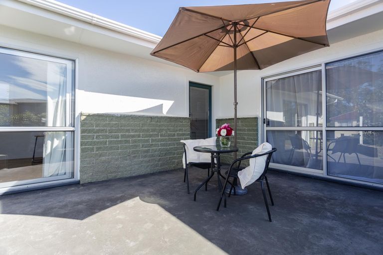 Photo of property in 11 Oxford Street, Holmes Hill, Oamaru, 9401