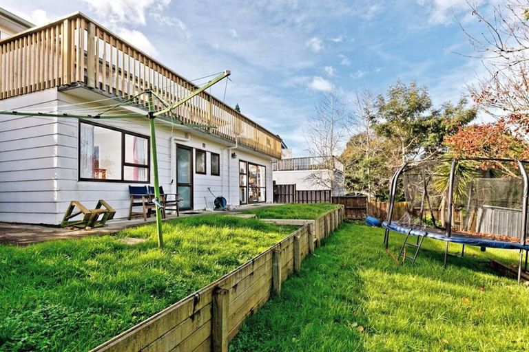 Photo of property in 93 Stapleford Crescent, Browns Bay, Auckland, 0630