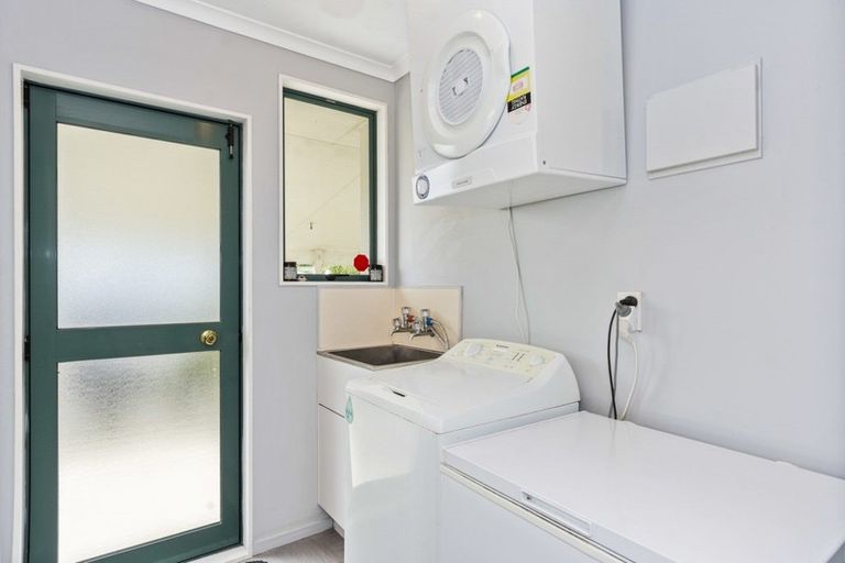 Photo of property in 32 Sunvale Place, Gate Pa, Tauranga, 3112