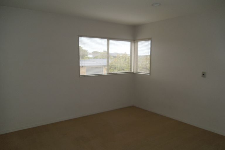 Photo of property in 11/103 Swanson Road, Henderson, Auckland, 0610