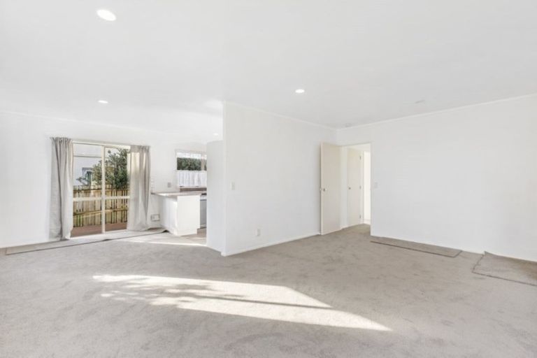 Photo of property in 50a Kitchener Road, Waiuku, 2123